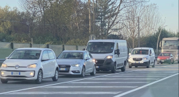 Voragine in via delle Miniere: viabilità in tilt e disagi per entrare in città