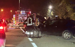 Terribile incidente davanti Palazzo Uffici: muore un motociclista
