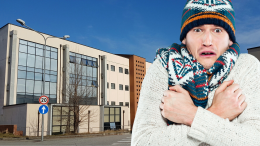 Freddo glaciale al Liceo Gramsci: 1400 studenti mandati a casa per un guasto alla caldaia