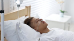 Tumore al polmone a 16 anni: i medici torinesi compiono un intervento straordinario 
