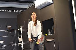 Ai nostri microfoni  l'ex tennista Ana Ivanovic e il cantautore Diodato