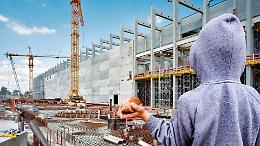 Vandali sabotano il cantiere: lavori posticipati di una settimana