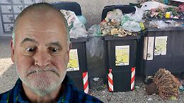 Scale traballanti e rifiuti: il cimitero sprofonda nel degrado