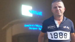 Muore schiacciato da una gru davanti agli occhi del figlio
