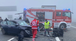 Incidente sull’A4 Milano-Torino all’uscita di Settimo Cielo: quattro feriti, uno grave (FOTO) 