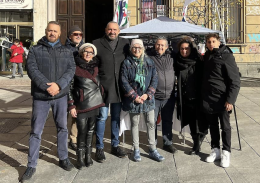 Insulti e sputi  al gazebo dei Fratelli d’Italia in piazza Santa Giulia