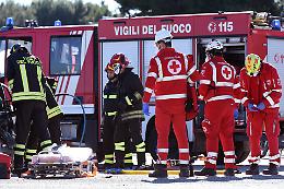 SUV fuori controllo sfiora un bombolone GPL: sfiorata la tragedia