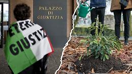 Il paese pianta l'Albero dei Fazzoletti in memoria delle vittime dell'amianto