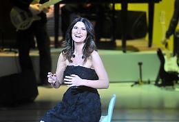 Laura Pausini conquista la Billboard Hot 100: un traguardo storico per la musica italiana (VIDEO)