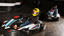 Adrenalina su quattro ruote: inaugurata una nuova pista di go-kart al coperto