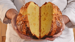 Panettone artigianale: costa quanto un mutuo, ma vuoi mettere l’aroma?
