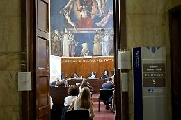 "Picchiate dalla Polizia": la denuncia di due professoresse
