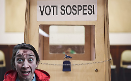 Elezioni Presidenziali in Romania: polemiche, proteste e accuse di manipolazione. Voto sospeso dopo tre ore in diaspora 