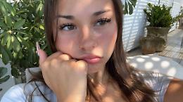  Guadagna 43 milioni e mezzo di dollari su Onlyfans a soli 20 anni. Ecco chi è