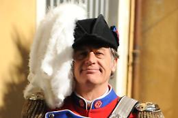 Si sono sbarazzati dell'Ufficiale Massimo Lova in 47 secondi. Anche lui era un amico di Ceratti...