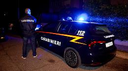Tragedia a Castellamonte, odontotecnico in pensione spara alla moglie e poi si toglie la vita