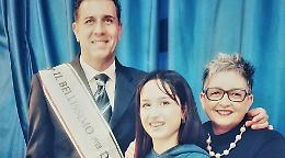 Beneficenza e bellezza a Castelrosso: Il Volo del Colibrì insieme al “Bellissimo Over d’Italia” Claudio Mura