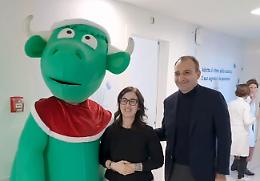 Auguri di Natale speciali: Lo Russo in visita al Regina Margherita