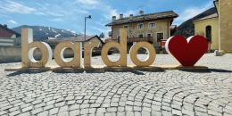 Si imbucano ad una festa a Bardonecchia e devastano una casa