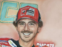 Rosalba Anfuso, talento canavesano: un ritratto cattura anche Pecco Bagnaia