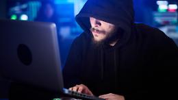 Criminalità online: crescono vittime e indagati, boom di arresti