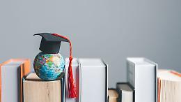 Borse di studio o trappola burocratica? La vicenda che rischia di distruggere il futuro di 42 studenti iraniani
