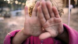 Nomadi a Mirafiori: sgombero inutile, il quartiere ancora ostaggio delle roulotte