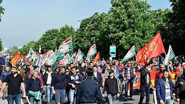 Sciopero dei metalmeccanici: il dramma di Torino che divide operai e aziende!