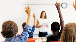 Torino apre lo sportello per scegliere la scuola: aiuto concreto per studenti e famiglie