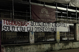 Neofascisti contro i gay: odio a buon mercato sulla cancellata di "To Housing"