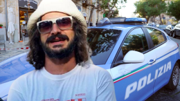 Poliziotto a processo per omicidio stradale: travolse e uccise un designer di 33 anni