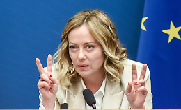 Giorgia Meloni e la grande illusione della “svolta” italiana. Le "Facce di bronzo"