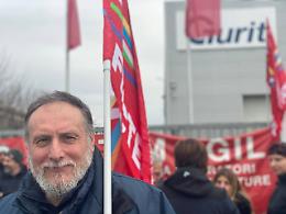 56 lavoratori licenziati con una Pec: l'azienda va in Cina, protesta in Canavese (VIDEO)