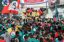 Il Carnevale d'Ivrea è ostaggio della battaglia delle arance? La storia si fa o si subisce?

