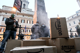 Amazon schiacciata in tribunale: per 6 anni ha negato le pause ai magazzinieri
