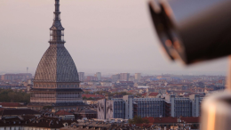 Torino, città ostaggio delle telecamere: nuove trappole per gli automobilisti sulle corsie preferenziali