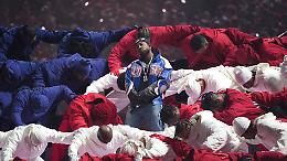 Kendrick Lamar incanta il Super Bowl LIX: uno show tra musica, politica e cultura pop