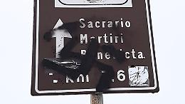 Svastica al Sacrario della Benedicta: un oltraggio alla memoria della Resistenza