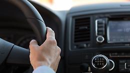 Inseguimento a Feletto: fermato un conducente senza patente su auto non assicurata