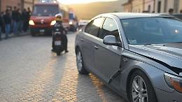 Schianto a San Raffaele Cimena: due feriti gravi in un incidente sulla collina torinese