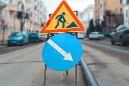 Cantieri da incubo in Canavese: strade chiuse e commercianti in crisi 