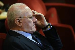 De Luca show al Salone del Libro: profezie apocalittiche e battute al vetriolo