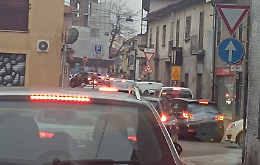 Settimo Torinese, grave incidente in via della Repubblica: donna investita e trasportata in ospedale