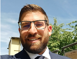 Settimo Torinese, capitale dell'aria fritta: il PD sogna l'Europa, i cittadini schivano le buche