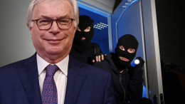 Ladri a casa del sindaco