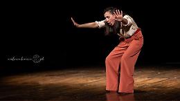 "Troppe donne": lo spettacolo teatrale arriva a San Giorgio Canavese… con un piccolo ritardo!