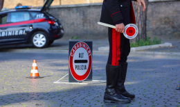 Travolge un clochard sulle strisce pedonali e scappa. Arrestato il pirata della strada 
