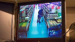 Collegno, tentato furto in un supermercato: arrestato un 25enne