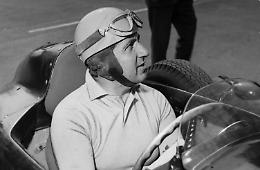 Black Cats & Chequered Flags: la leggenda di Ascari prende vita al Mauto