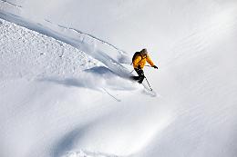 Addio neve? Investimenti record, futuro a rischio per lo sci alpino